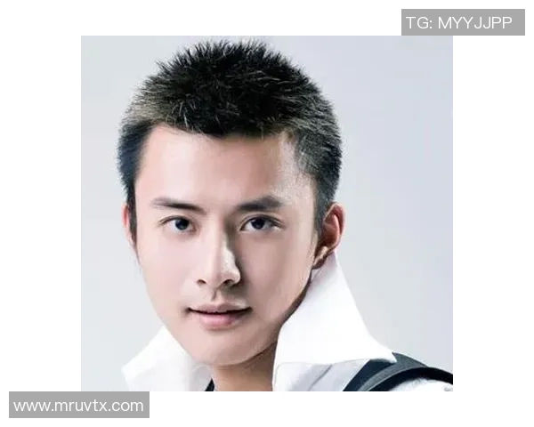 中国足球球星头型大揭秘:从发型到造型展现个人风格与独特魅力 中国足球球星头型大揭秘:从发型到造型展现个人风格与独特魅力